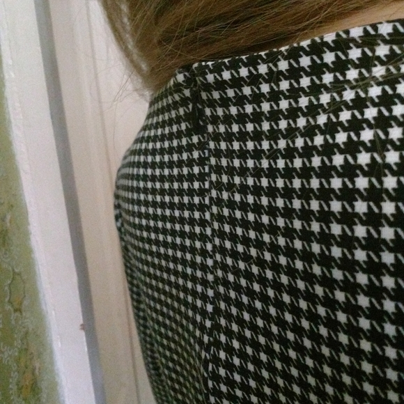 Dress - Picture 5 of 7